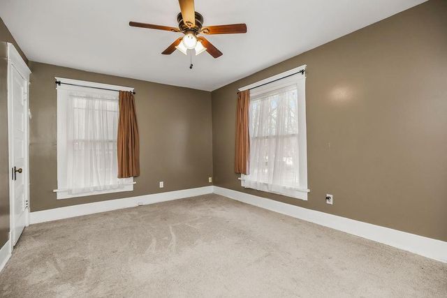 211 Vine Street, Leavenworth, KS 66048
