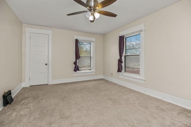 211 Vine Street, Leavenworth, KS 66048