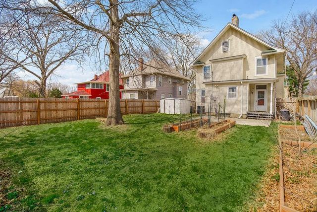 211 Vine Street, Leavenworth, KS 66048