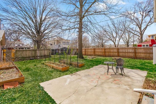 211 Vine Street, Leavenworth, KS 66048