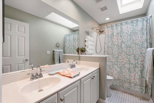 1051 Holly Tree Farms Rd, Brentwood, TN 37027