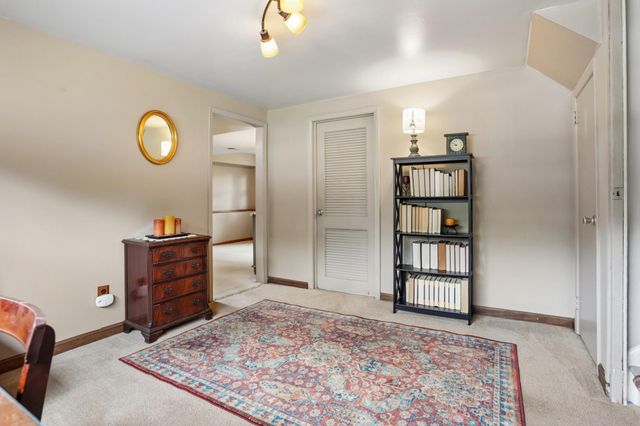 85 W WOODCREST AVE, Maple Shade, NJ 08052