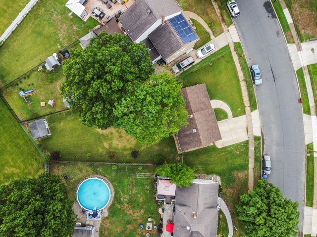 85 W WOODCREST AVE, Maple Shade, NJ 08052