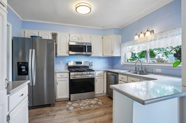 85 W WOODCREST AVE, Maple Shade, NJ 08052