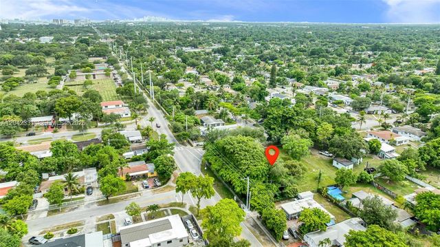 1585 NE 158th St, North Miami Beach, FL 33162
