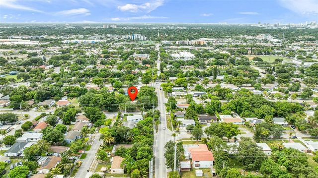 1585 NE 158th St, North Miami Beach, FL 33162