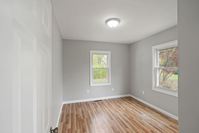 592 Prospect St, Chicopee, MA 01020