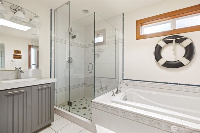 333 Keystone Avenue, Coupeville, WA 98239