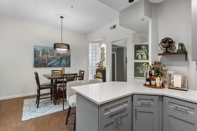 4040 Avondale Avenue 405, Dallas, TX 75219