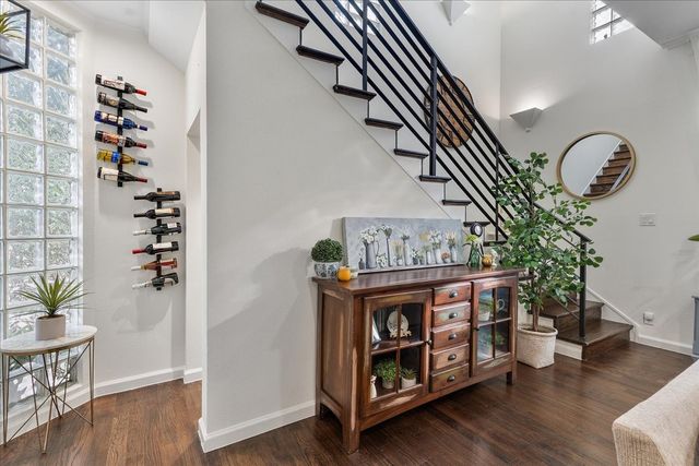 4040 Avondale Avenue 405, Dallas, TX 75219