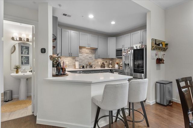 4040 Avondale Avenue 405, Dallas, TX 75219
