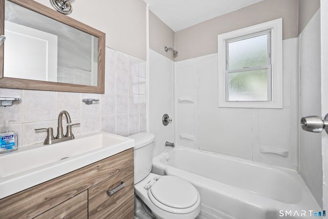 182 Trumbull Avenue, Bridgeport, CT 06606