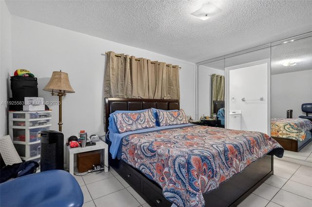 18615 NW 84th Pl 104-1, Hialeah, FL 33015