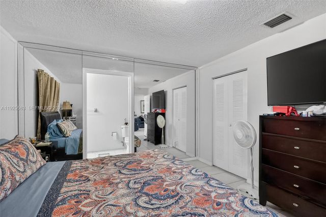 18615 NW 84th Pl 104-1, Hialeah, FL 33015