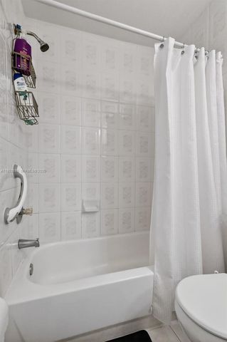 18615 NW 84th Pl 104-1, Hialeah, FL 33015