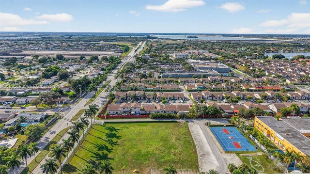 18615 NW 84th Pl 104-1, Hialeah, FL 33015