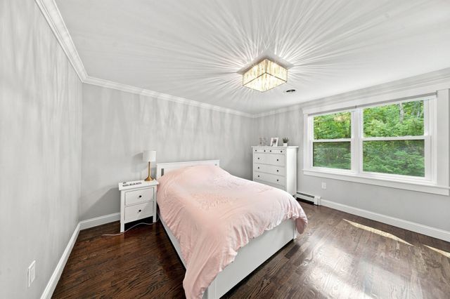 134 Parker Rd, Framingham, MA 01702