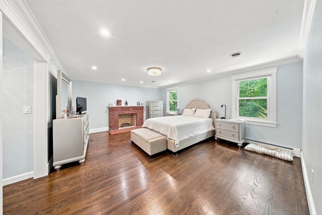 134 Parker Rd, Framingham, MA 01702