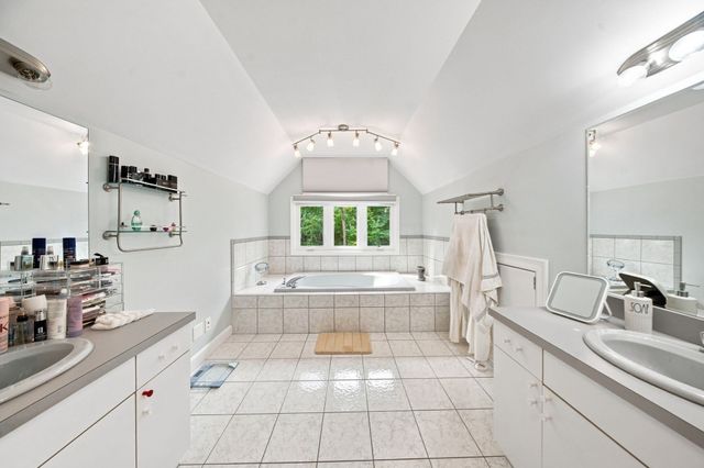 134 Parker Rd, Framingham, MA 01702