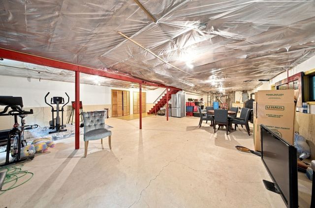 134 Parker Rd, Framingham, MA 01702