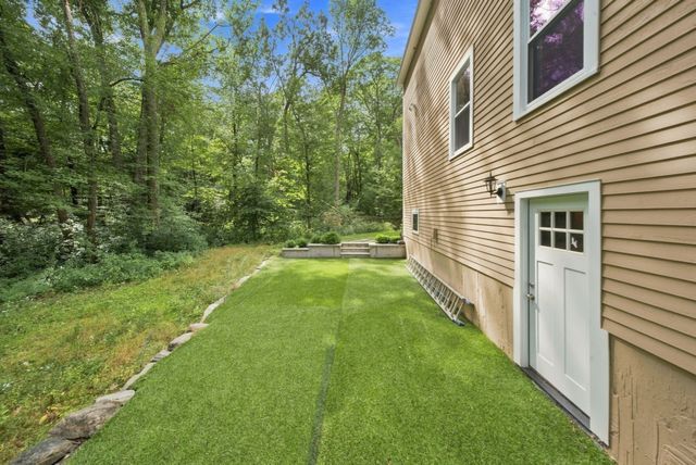 134 Parker Rd, Framingham, MA 01702