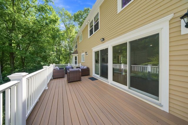 134 Parker Rd, Framingham, MA 01702