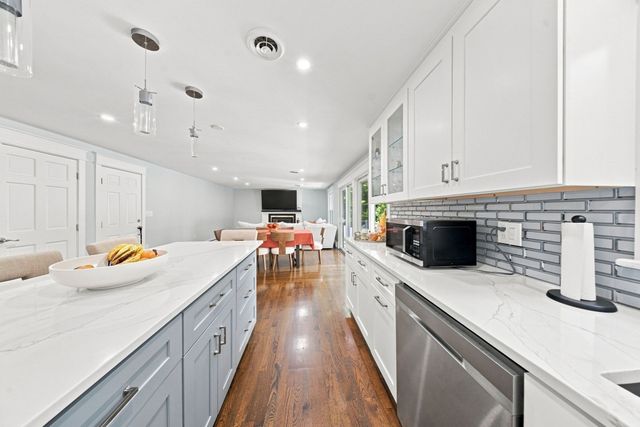 134 Parker Rd, Framingham, MA 01702