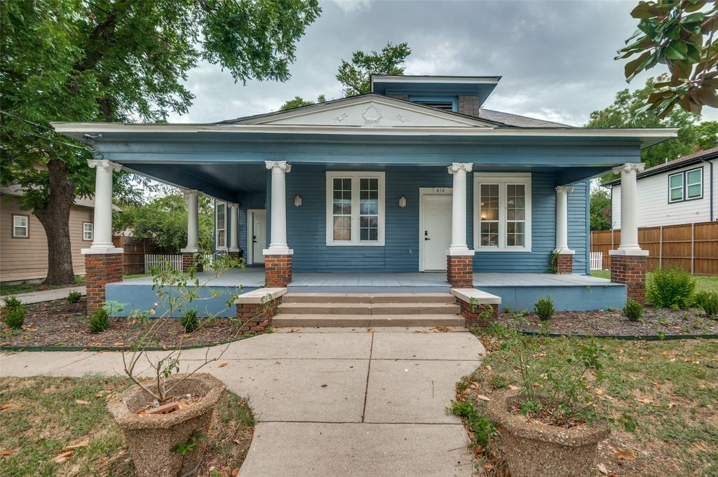612 W 9th Street, Dallas, TX 75208