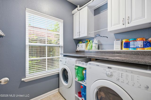 7341 Red Maple Drive, Olive Branch, MS 38654