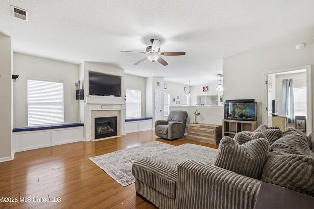 7341 Red Maple Drive, Olive Branch, MS 38654