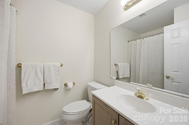 7424 Hurstbourne Green Drive, Charlotte, NC 28277