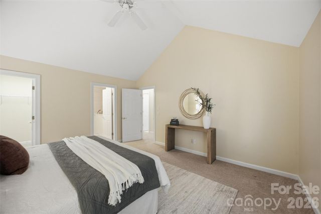 7424 Hurstbourne Green Drive, Charlotte, NC 28277