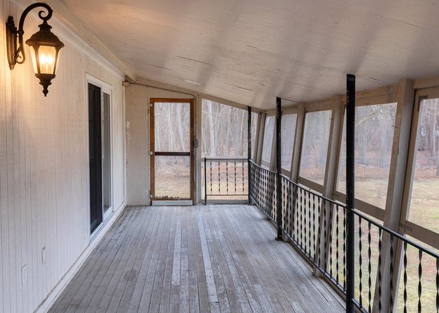 25199 182nd Street, Pleasant Valley, IA 52767