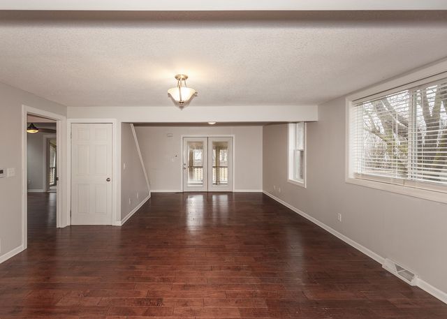 25199 182nd Street, Pleasant Valley, IA 52767