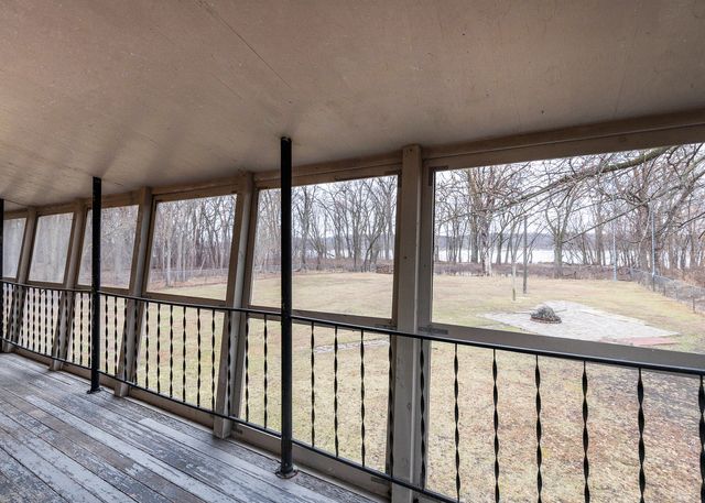 25199 182nd Street, Pleasant Valley, IA 52767