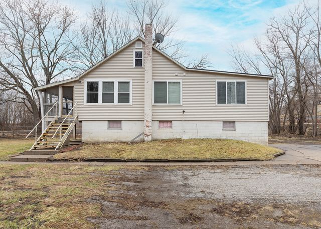 25199 182nd Street, Pleasant Valley, IA 52767