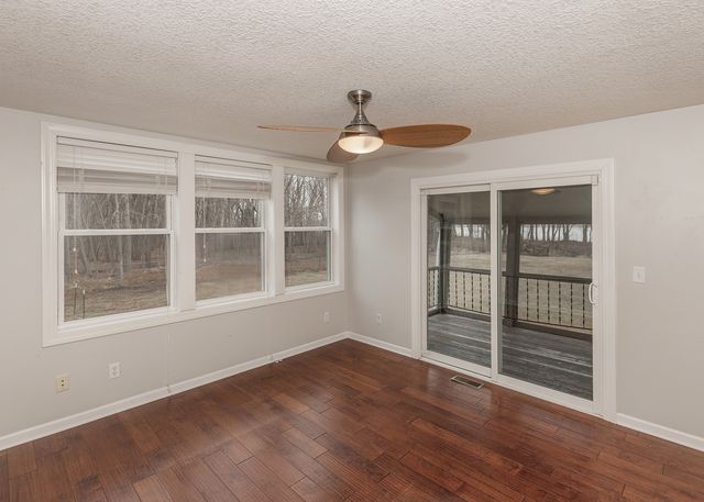 25199 182nd Street, Pleasant Valley, IA 52767