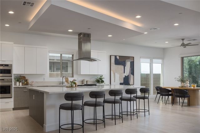 2180 Skyline Heights Lane, Henderson, NV 89052