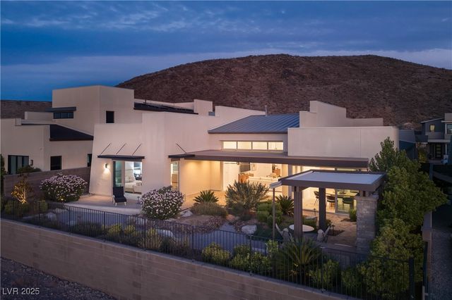 2180 Skyline Heights Lane, Henderson, NV 89052