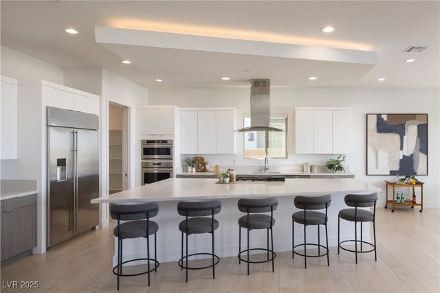 2180 Skyline Heights Lane, Henderson, NV 89052