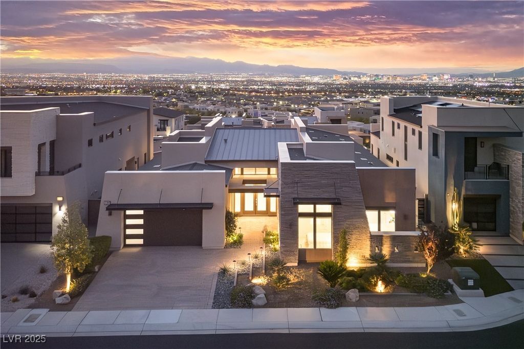 2180 Skyline Heights Lane, Henderson, NV 89052