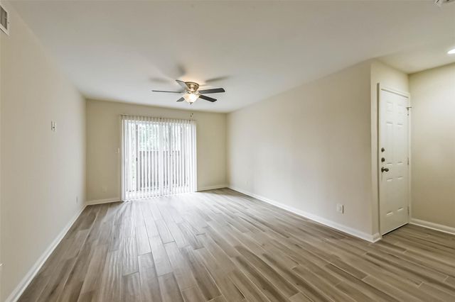 1860 White Oak Drive 245, Houston, TX 77009