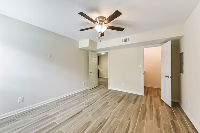 1860 White Oak Drive 245, Houston, TX 77009
