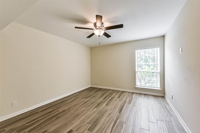 1860 White Oak Drive 245, Houston, TX 77009