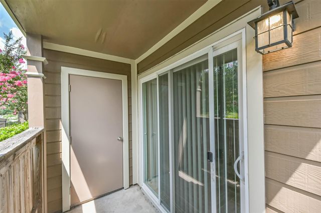 1860 White Oak Drive 245, Houston, TX 77009