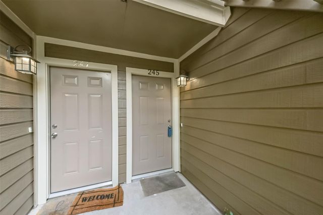 1860 White Oak Drive 245, Houston, TX 77009