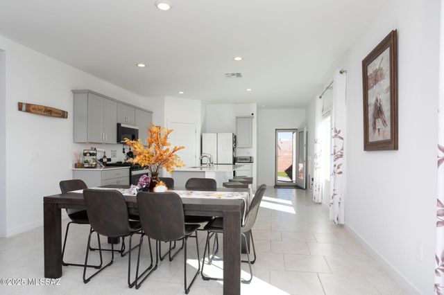 12871 E Joffroy Drive, Vail, AZ 85641