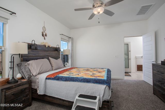 12871 E Joffroy Drive, Vail, AZ 85641