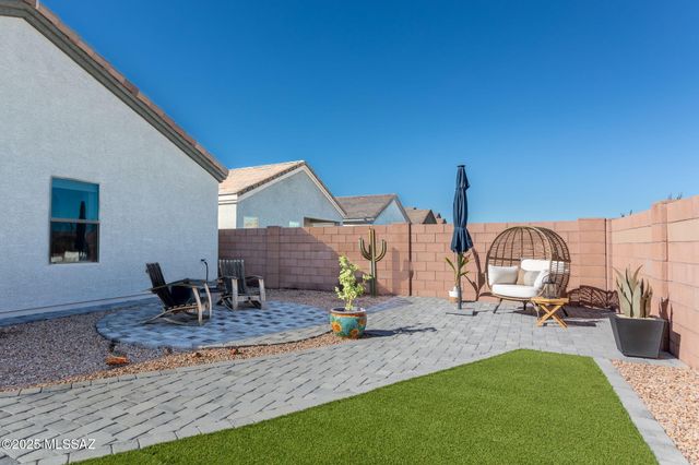 12871 E Joffroy Drive, Vail, AZ 85641