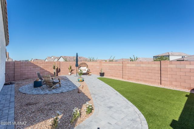 12871 E Joffroy Drive, Vail, AZ 85641